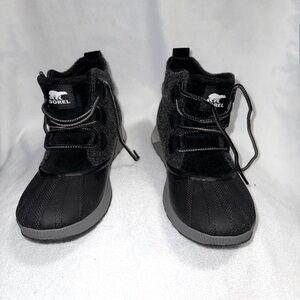 Out N About Sorel Boots women’s size 9.5